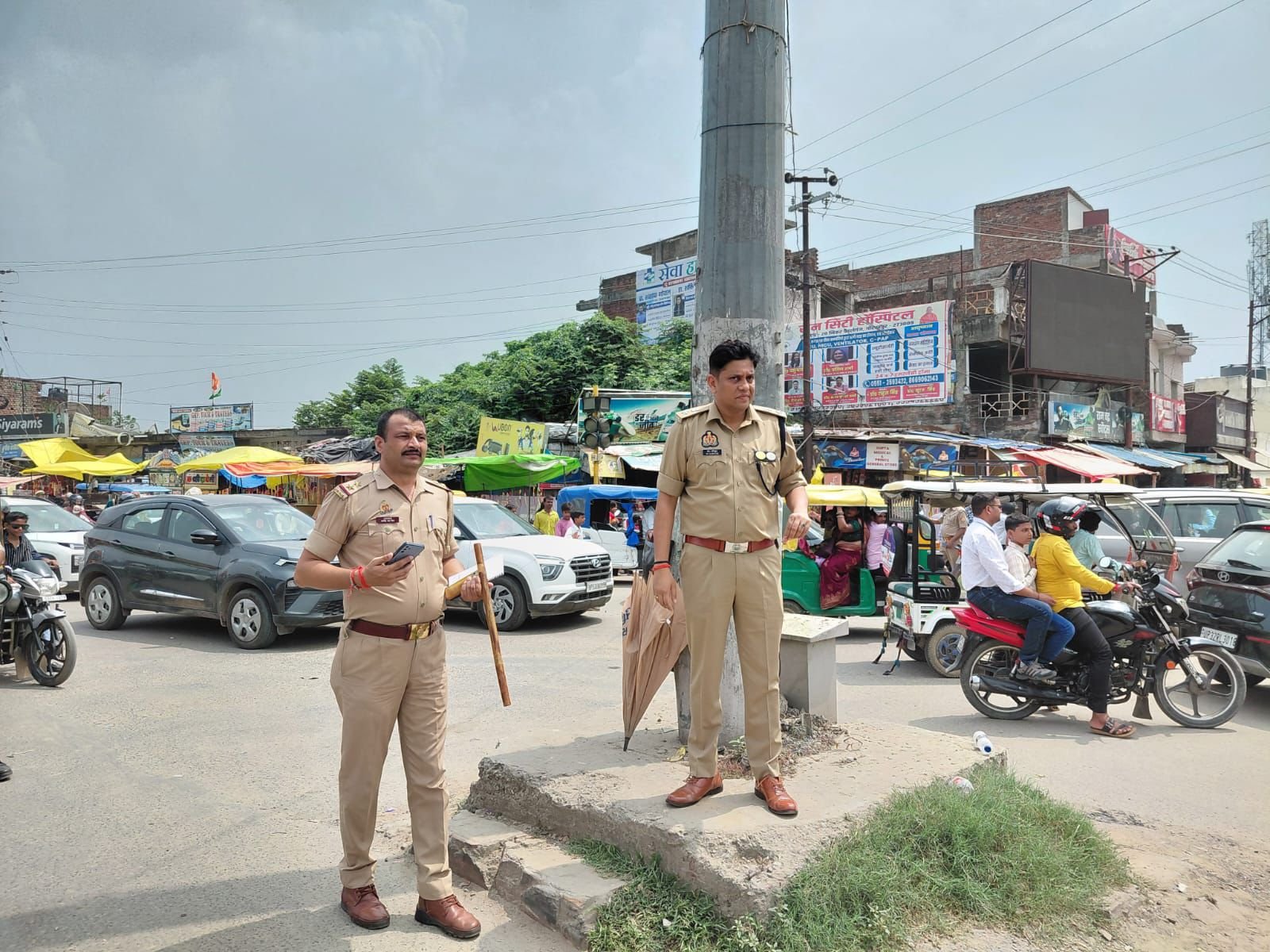 नौसड़ में एसएसपी ने लिया यातायात व्यवस्था का जायजा